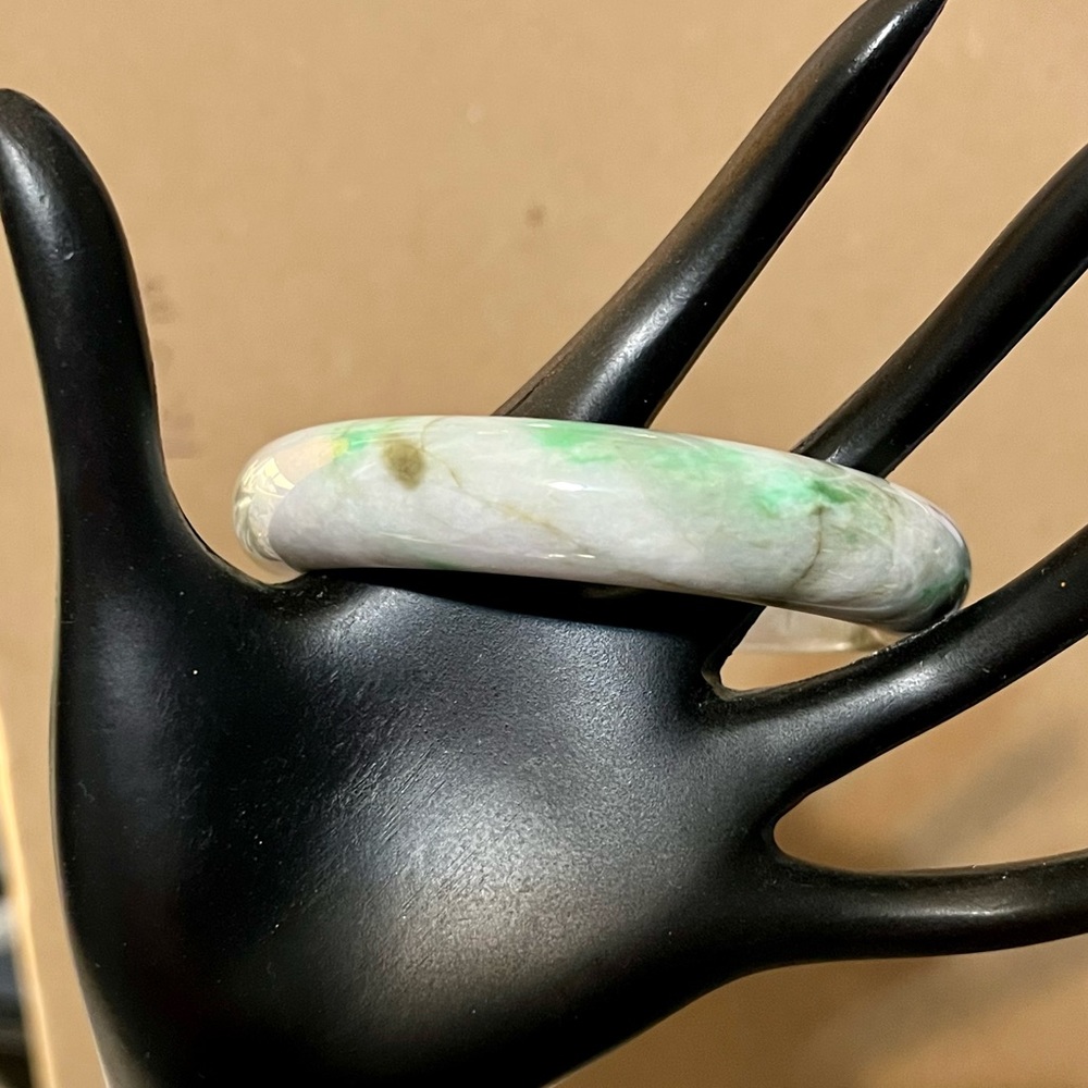 Jadeite Bangle - image 4